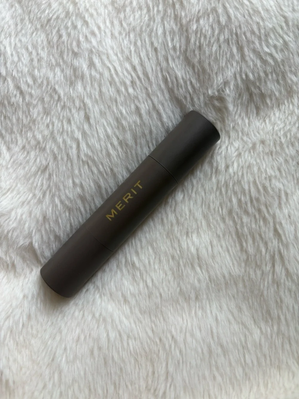 MERIT The Uniform 24 Tinted Mineral Sunscreen SPF 45 & The Minimalist in Silk